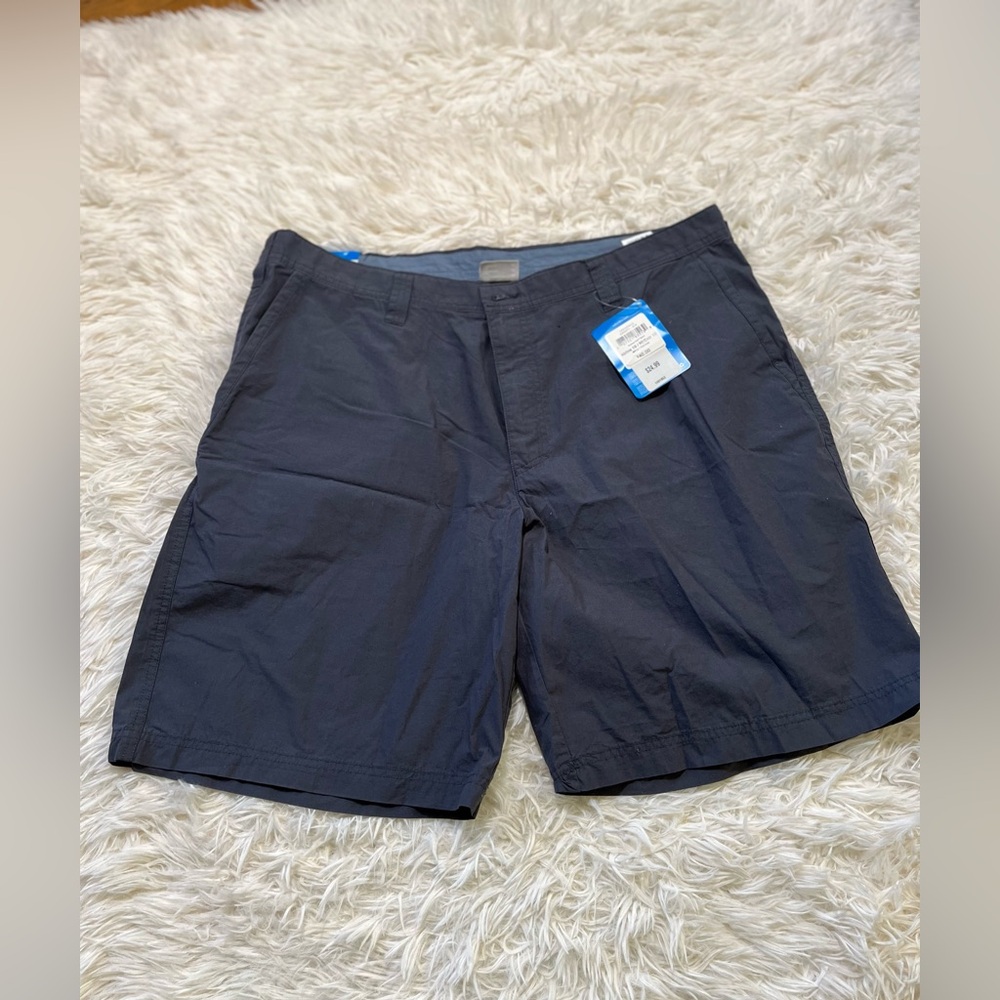 G8 Columbia Men's Dark Gray Flat Front Shorts